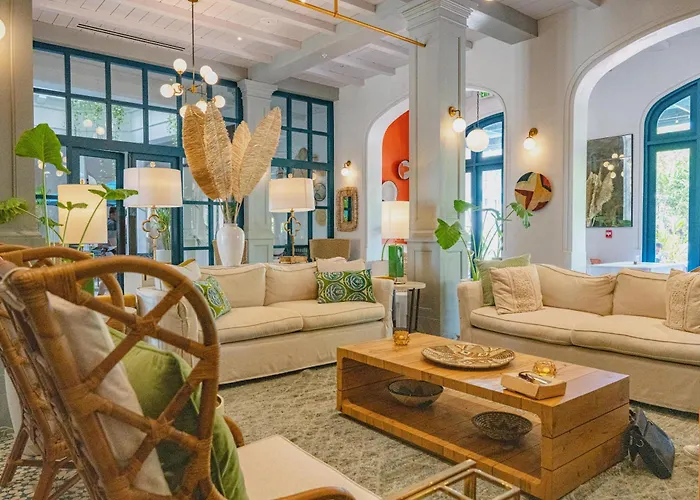 Plaza Carlota 4 At Catalinas- 1 Bedroom Sofa Bed