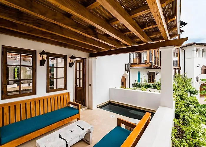 Apartment Plaza Carlota 4 At Catalinas- 1 Bedroom Sofa Bed
