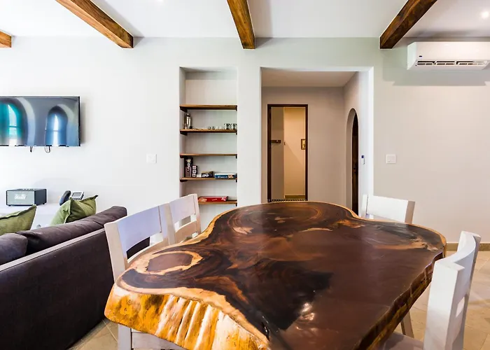 Plaza Carlota 4 At Catalinas- 1 Bedroom Sofa Bed *