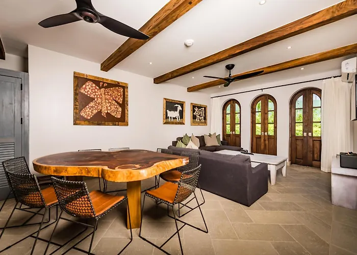 Plaza Carlota 4 At Catalinas- 1 Bedroom Sofa Bed Apartment *